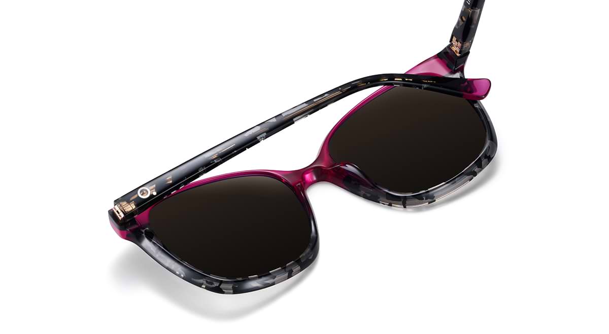 #color_Fuchsia Black